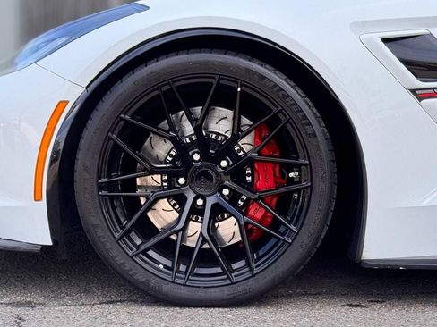 Used 2018 Chevrolet Corvette Grand Sport RWD image 13