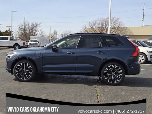 Used 2026 Volvo XC60 T8 Ultra w/ Protection Package Premier AWD/4WD image 3