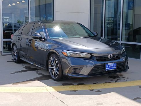 Used 2024 Honda Civic Touring image 5
