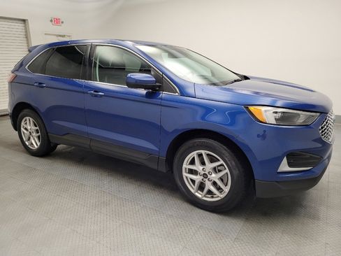 Used 2023 Ford Edge SEL image 11