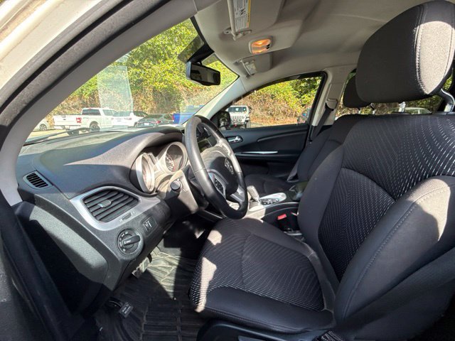 Used 2017 Dodge Journey SE AWD/4WD image 13