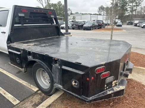 Used 2024 Chevrolet Silverado 3500 W/T w/ WT Convenience Package image 2