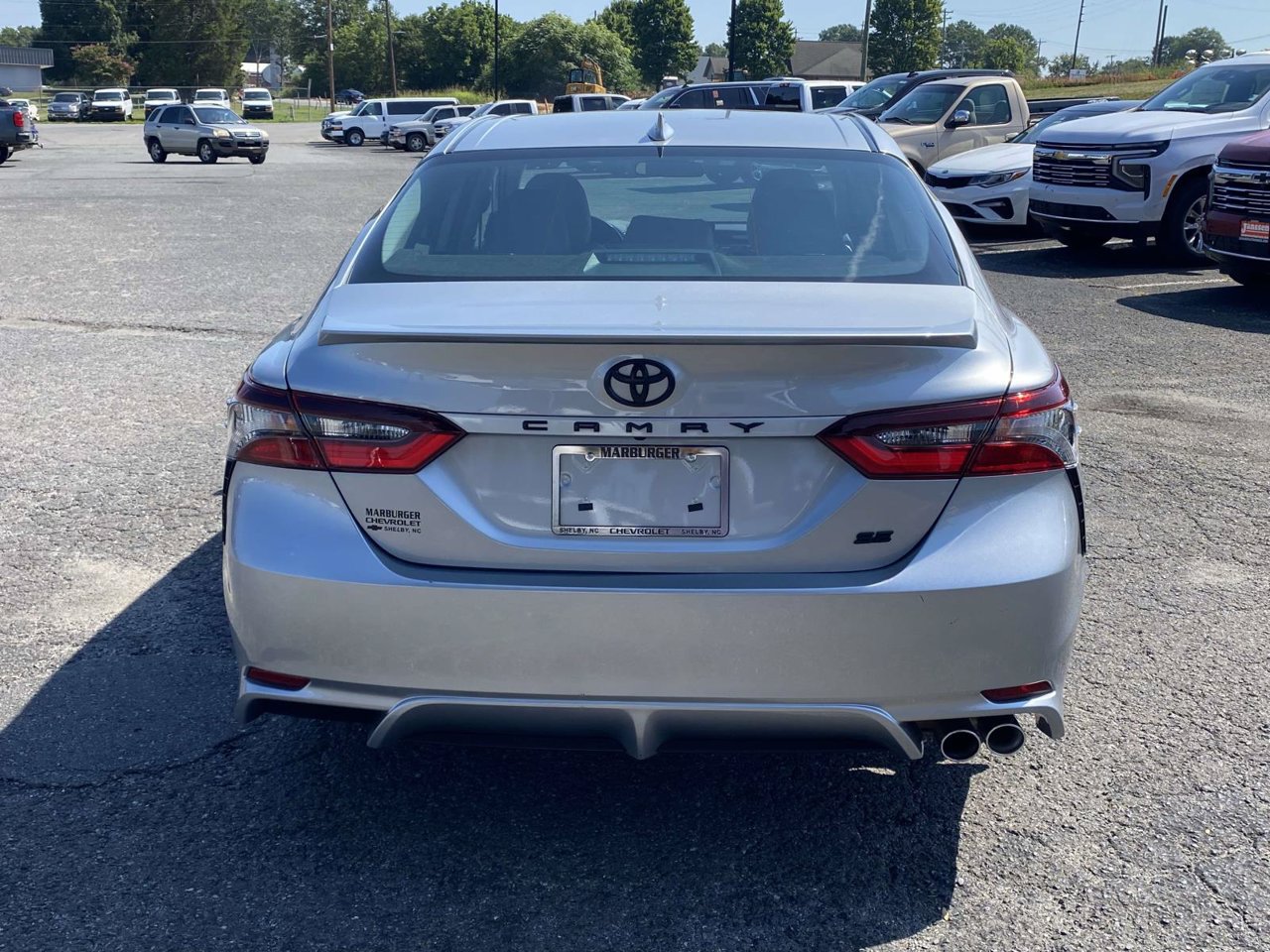 Used 2024 Toyota Camry SE FWD image 5