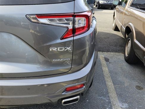 Used 2025 Acura RDX SH-AWD w/ Advance Package image 13