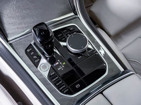 Used 2022 BMW M850i xDrive M850i xDrive image 26