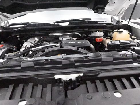 Used 2022 Chevrolet Silverado 2500 High Country AWD/4WD image 16
