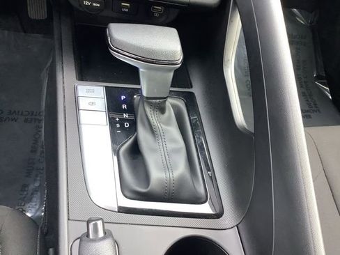 Certified 2023 Hyundai Elantra SEL w/ Preferred Accessory Package image 30