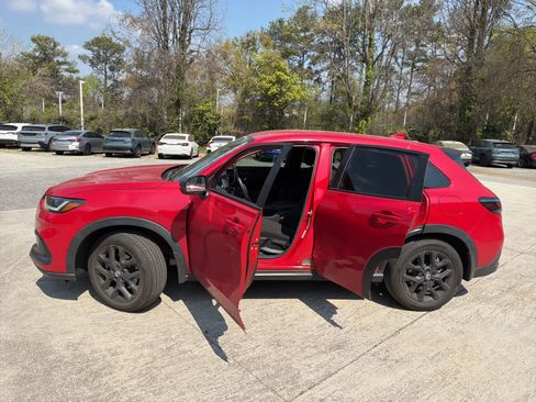 Used 2023 Honda HR-V Sport image 17