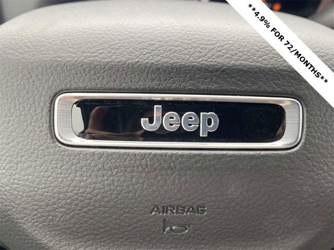New 2025 Jeep Grand Cherokee Altitude image 57