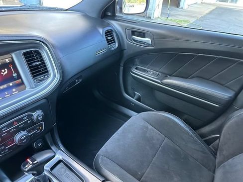 Used 2022 Dodge Charger R/T w/ Plus Group RWD image 27