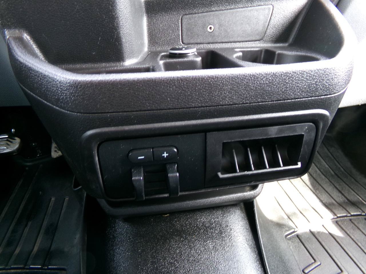 Used 2019 Ford Transit 150 130 Low Roof RWD image 20