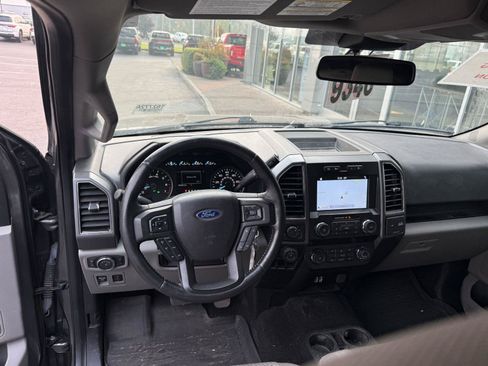 Used 2019 Ford F150 XLT w/ Equipment Group 302A Luxury AWD/4WD image 14