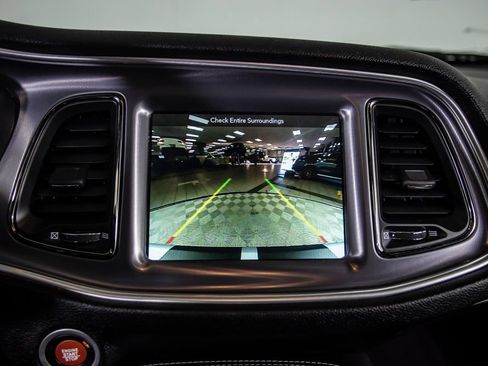 Used 2019 Dodge Challenger SRT Hellcat image 27