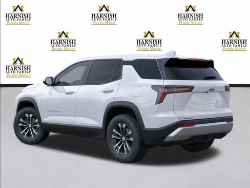 New 2025 Chevrolet Equinox LT image 3