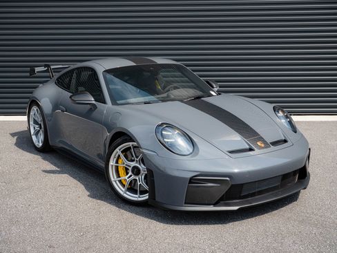 Certified 2026 Porsche 911 GT3 w/ Weissach Package RWD image 22
