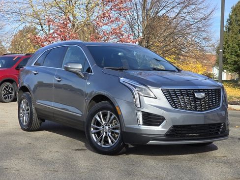 Used 2022 Cadillac XT5 Premium Luxury w/ LPO, Premium Carpet Package image 2