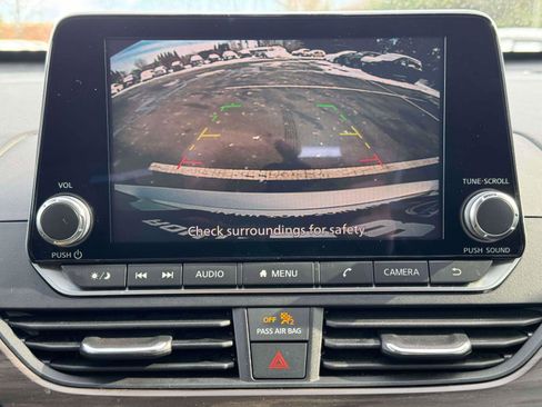 Used 2024 Nissan Altima 2.5 SV image 26