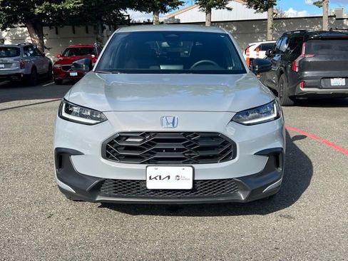 Used 2025 Honda HR-V Sport image 6