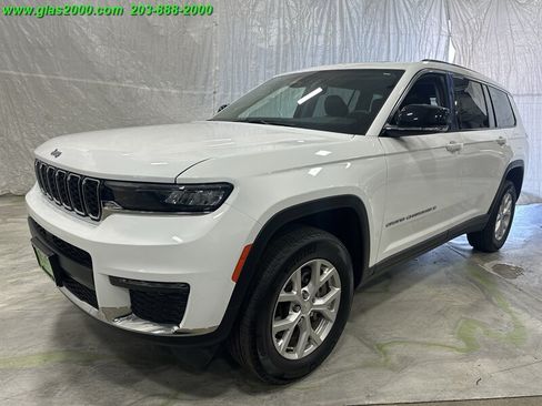 Used 2023 Jeep Grand Cherokee L Limited AWD/4WD image 1