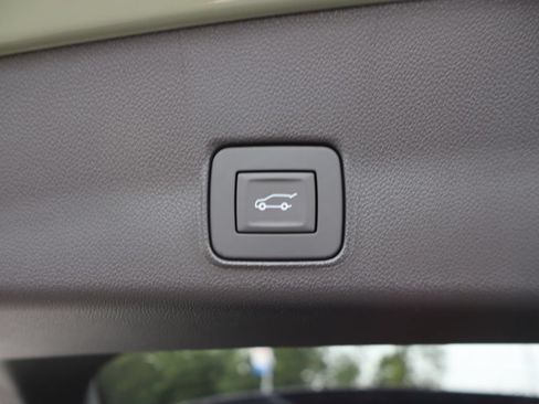 New 2026 Chevrolet TrailBlazer LT w/ Convenience Package FWD image 24