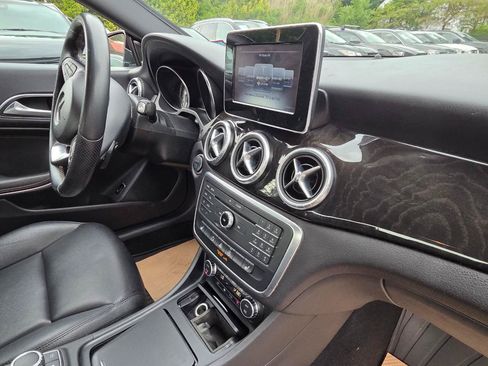 Used 2015 Mercedes-Benz CLA 250 4MATIC image 20