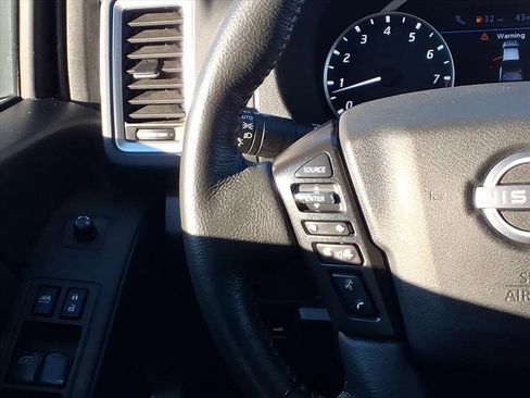 Certified 2024 Nissan Frontier SV w/ Hardbody Edition image 24