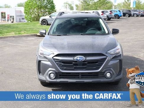 Used 2025 Subaru Outback Premium AWD/4WD image 2