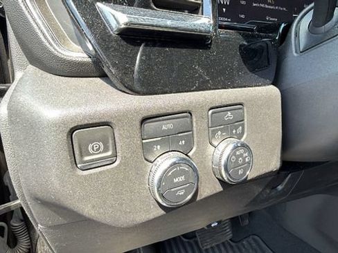 Certified 2024 GMC Sierra 1500 Elevation AWD/4WD image 17