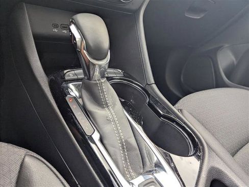 Used 2025 Buick Encore GX Preferred image 9