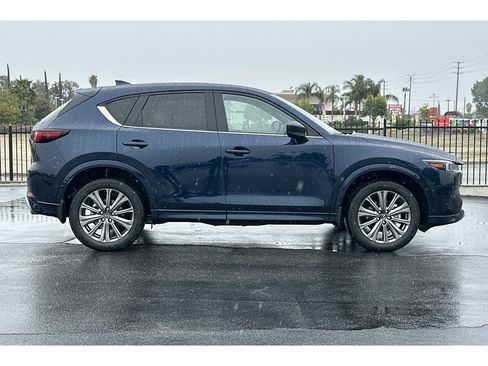 Certified 2025 MAZDA CX-5 Signature image 4