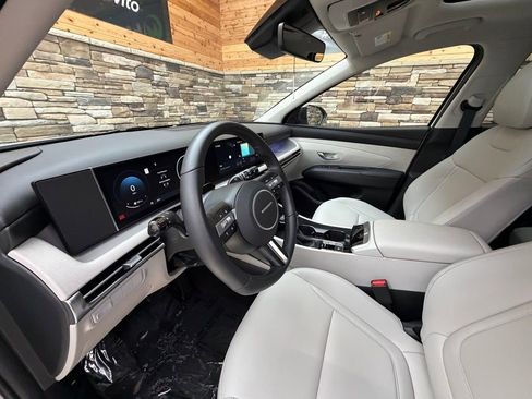 Used 2025 Hyundai Tucson SEL image 10