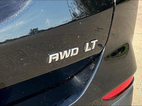 Used 2023 Chevrolet Equinox LT image 8