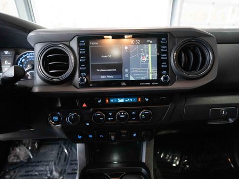 Certified 2023 Toyota Tacoma TRD Off-Road w/ TRD Premium Off Road Package image 17