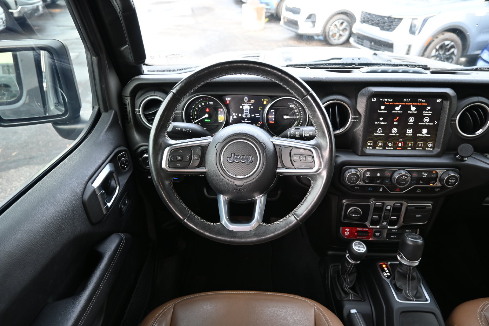 Used 2022 Jeep Wrangler Unlimited Rubicon 4xe w/ Cold Weather Group AWD/4WD image 9