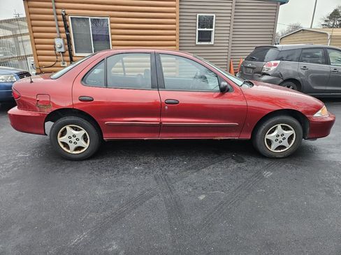 Used 2000 Chevrolet Cavalier Sedan image 5
