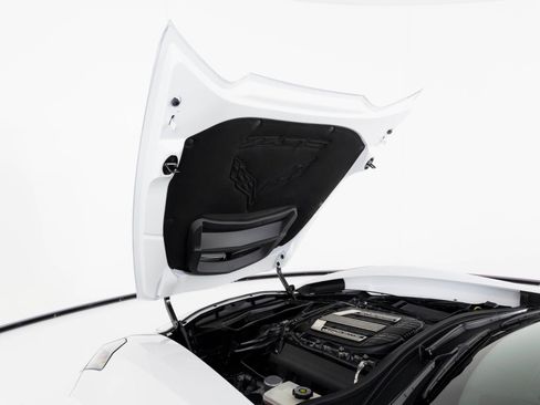 Used 2015 Chevrolet Corvette Z06 w/ 3LZ Preferred Equipment Group image 49