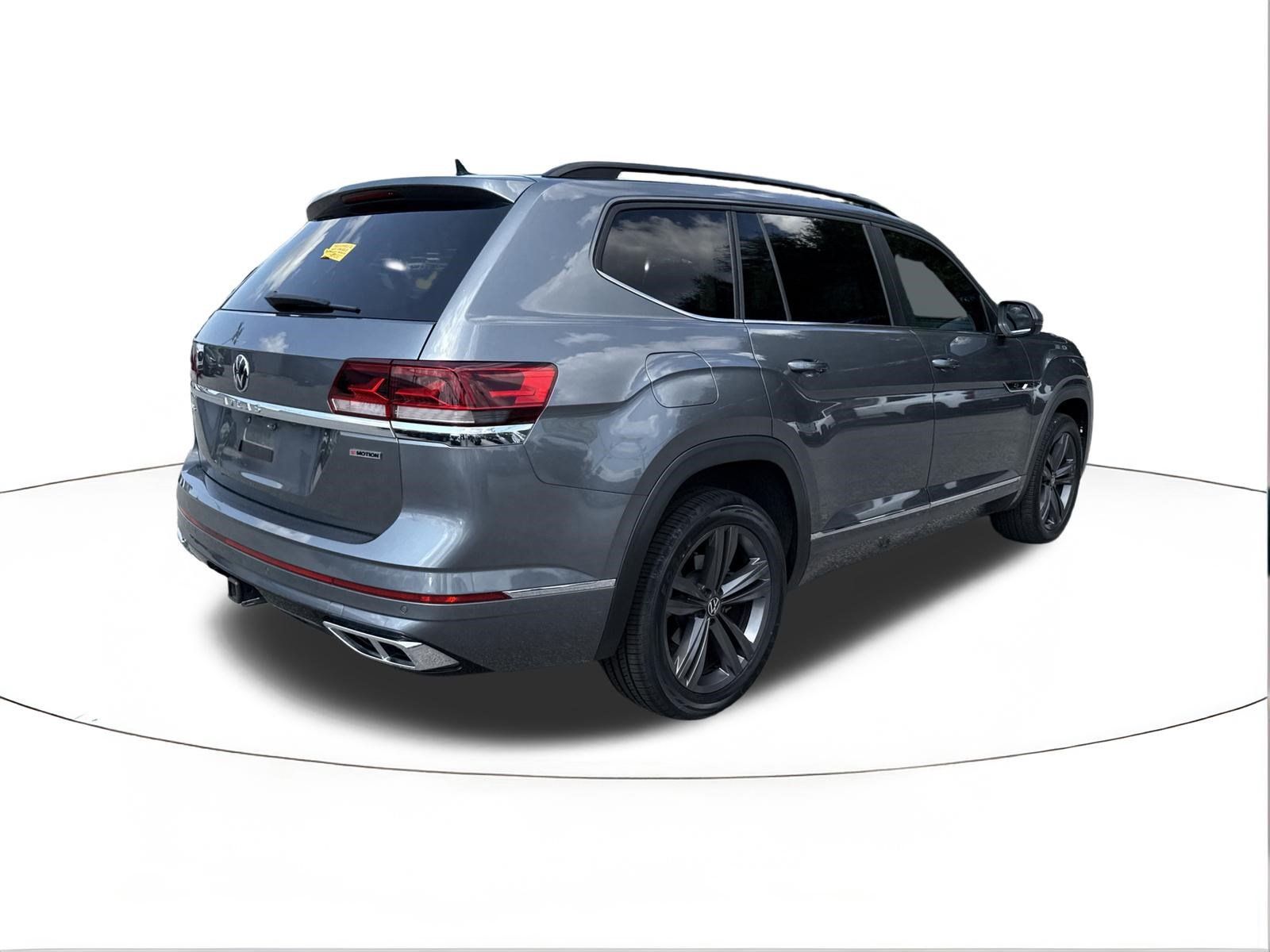 Used 2021 Volkswagen Atlas SE w/ Panoramic Sunroof Package AWD/4WD image 3