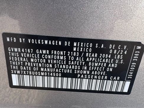 Used 2025 Volkswagen Jetta SE image 48