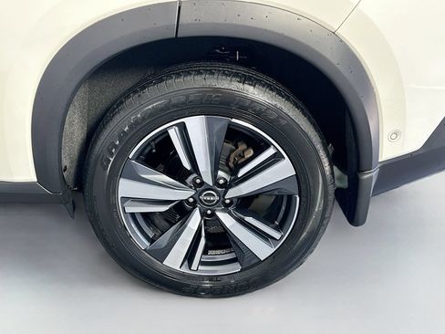 Certified 2023 Nissan Rogue Platinum AWD/4WD image 32