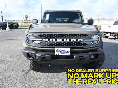 New 2026 Ford Bronco Badlands AWD/4WD image 9