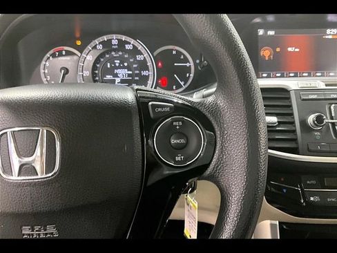Used 2016 Honda Accord LX image 12