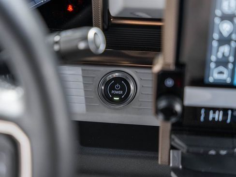 Used 2024 GMC Hummer EV 2X image 29