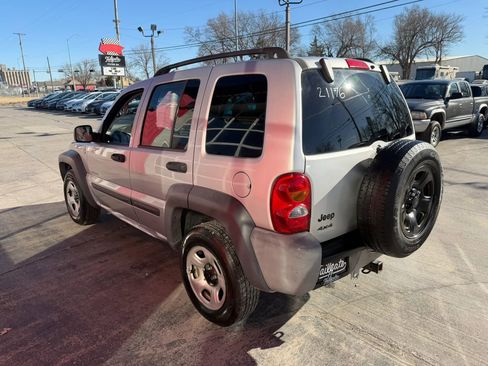 Used 2004 Jeep Liberty Sport w/ PWR Convenience Group AWD/4WD image 5