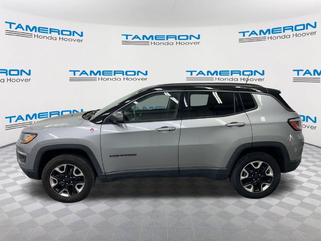 Used 2018 Jeep Compass Trailhawk AWD/4WD image 2