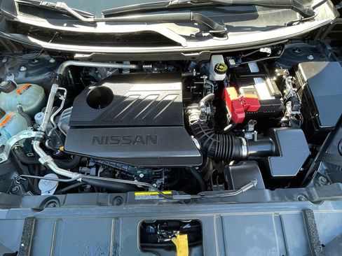 Used 2023 Nissan Rogue SV image 25