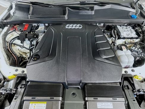 Used 2023 Audi Q7 2.0T Premium Plus AWD/4WD image 35