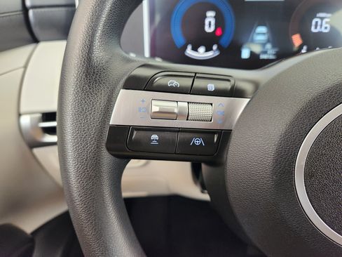 Used 2025 Hyundai Tucson SEL FWD image 30