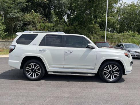 Used 2021 Toyota 4Runner Limited RWD image 8