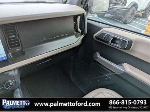 Certified 2022 Ford Bronco Wildtrak AWD/4WD image 16