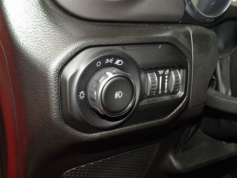 Used 2022 Jeep Wrangler Unlimited Sport image 18